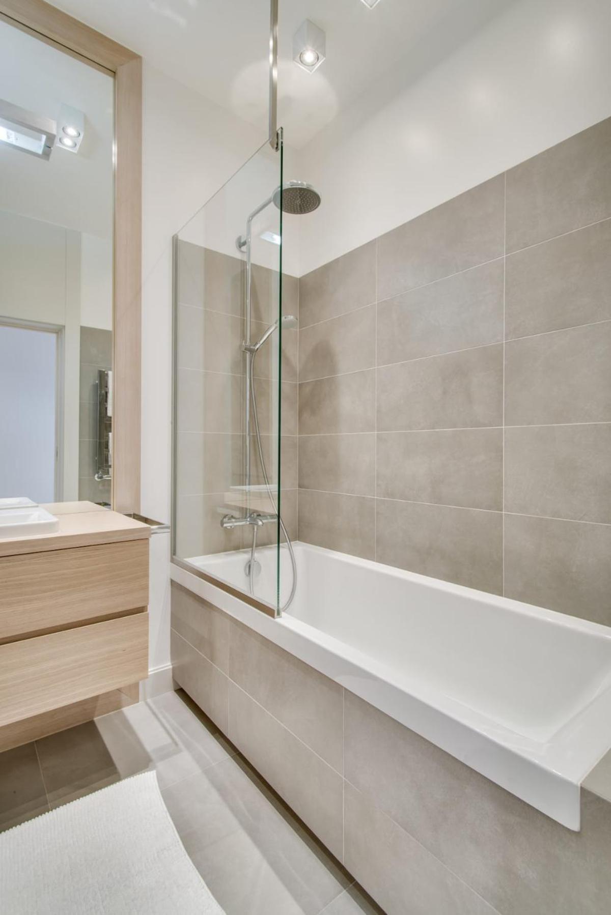 Inpoint 2-rooms With Bath, Balcony, Parking And View - Wawel Castle *