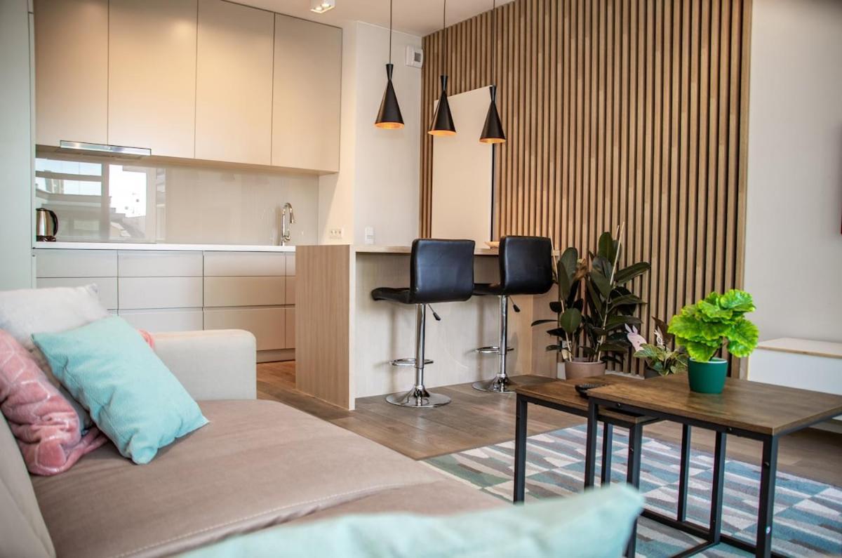 Inpoint 2-rooms With Bath, Balcony, Parking And View - Wawel Castle *
